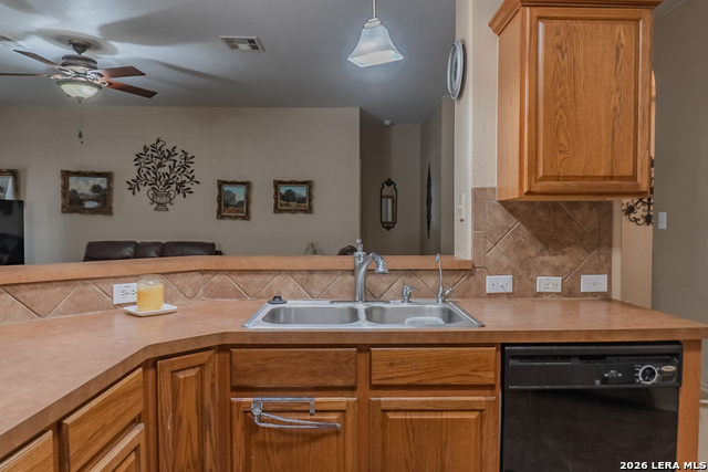 Image 21 of 46 For 144 Running  