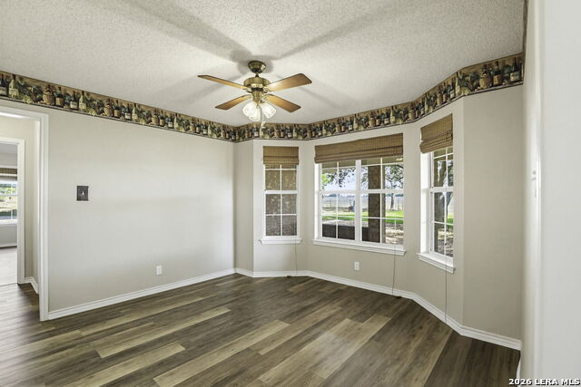 Image 12 of 39 For 8416 Fm 541  