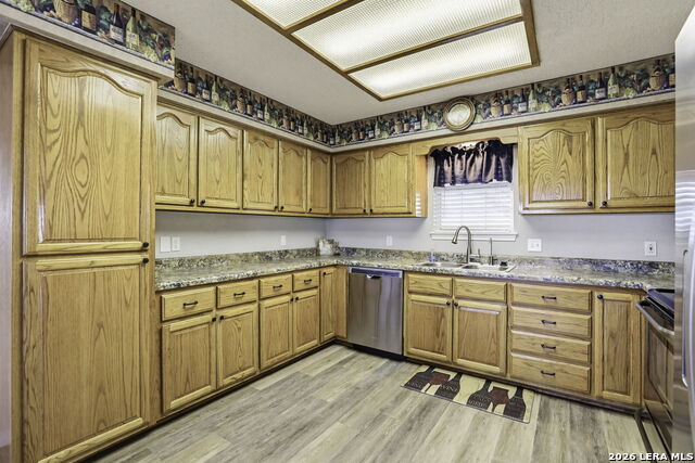 Image 14 of 39 For 8416 Fm 541  