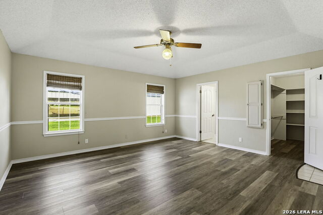 Image 17 of 39 For 8416 Fm 541  