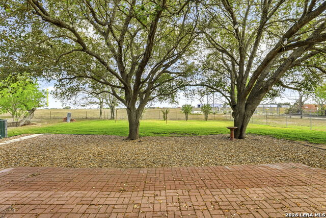 Image 29 of 39 For 8416 Fm 541  