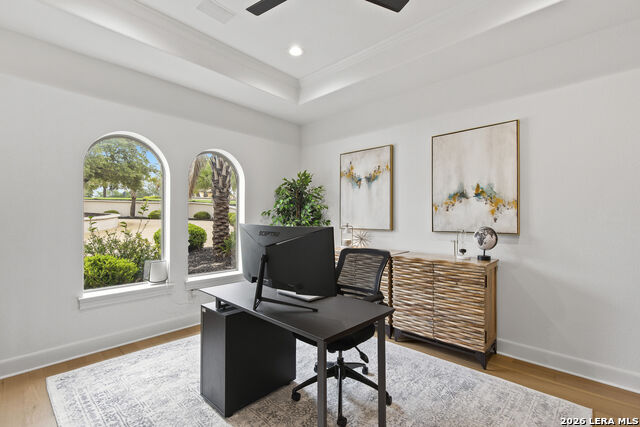 Image 13 of 75 For 24903 Parview Cir