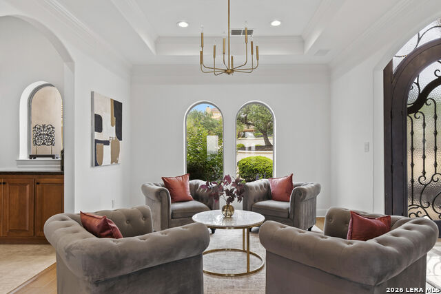 Image 15 of 75 For 24903 Parview Cir