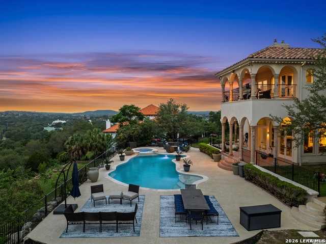 Image 3 of 75 For 24903 Parview Cir