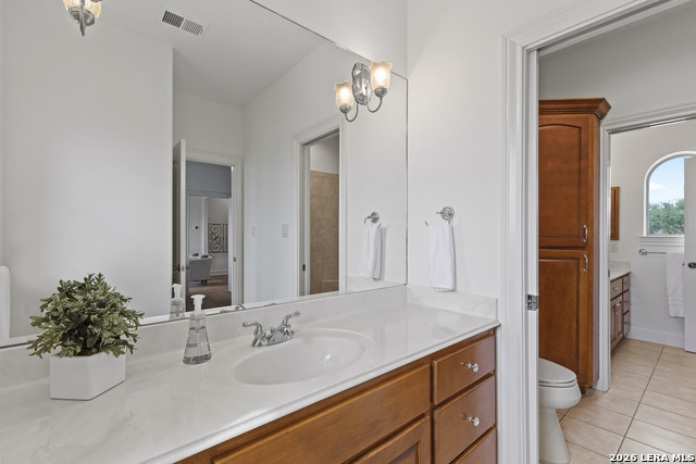 Image 46 of 75 For 24903 Parview Cir