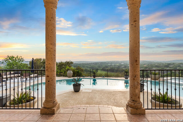 Image 55 of 75 For 24903 Parview Cir