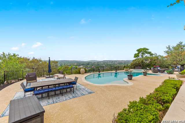 Image 58 of 75 For 24903 Parview Cir