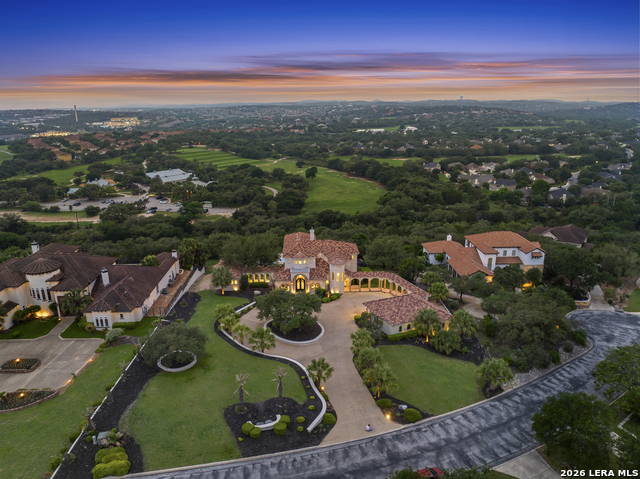 Image 66 of 75 For 24903 Parview Cir