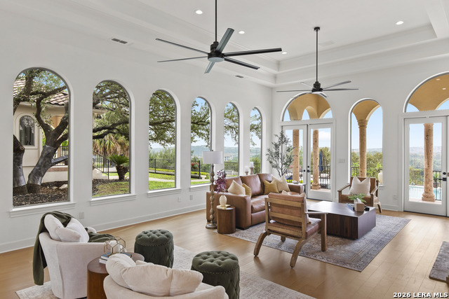 Image 8 of 75 For 24903 Parview Cir