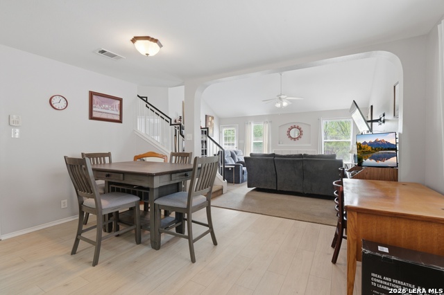 Image 2 of 17 For 10318 Tiger Hunt