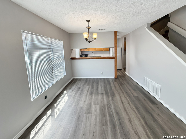 Image 24 of 30 For 4162 Frontier Sun