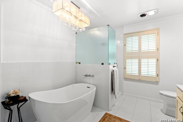 Image 16 of 30 For 8103 New Braunfels N 12