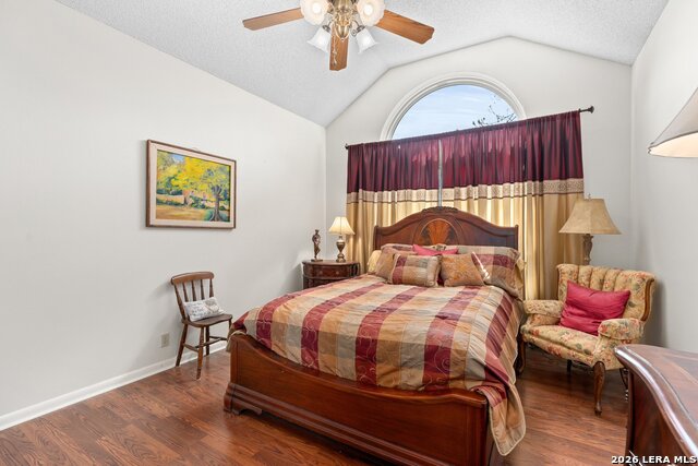 Image 22 of 30 For 8103 New Braunfels N 12