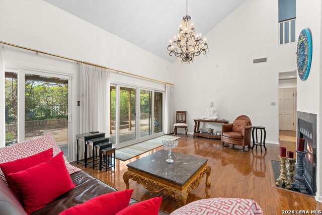 Image 3 of 30 For 8103 New Braunfels N 12