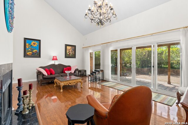 Image 6 of 30 For 8103 New Braunfels N 12