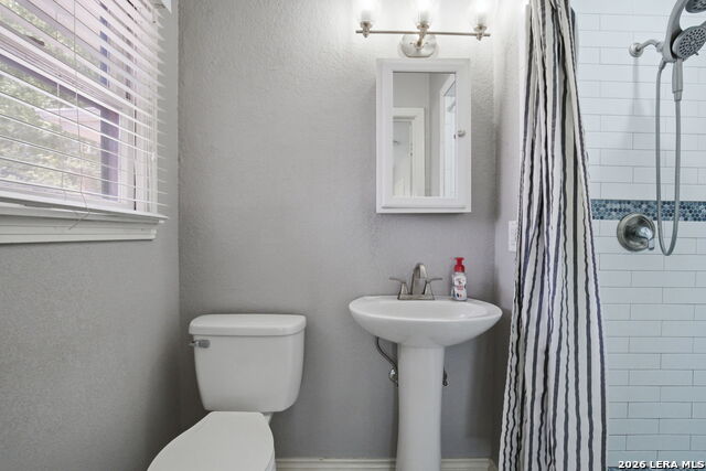 Image 22 of 25 For 1225 Unicorn