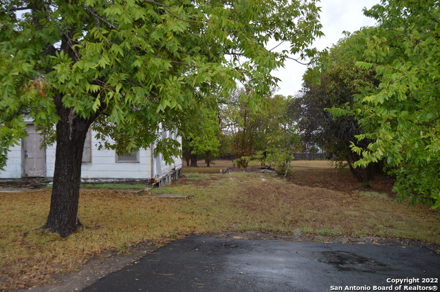 Image 2 of 40 For 2830 Morningside Dr.