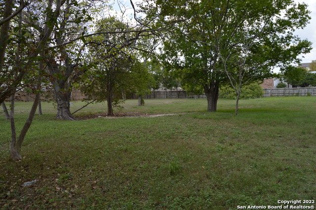 Image 22 of 40 For 2830 Morningside Dr.