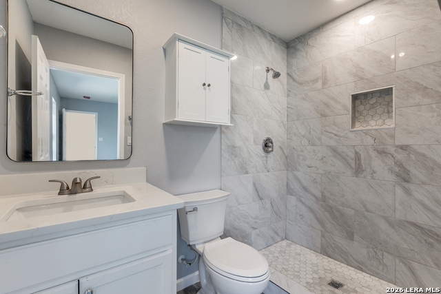 Image 10 of 12 For 2371 Burnet  