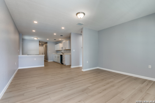 Image 2 of 12 For 2371 Burnet  