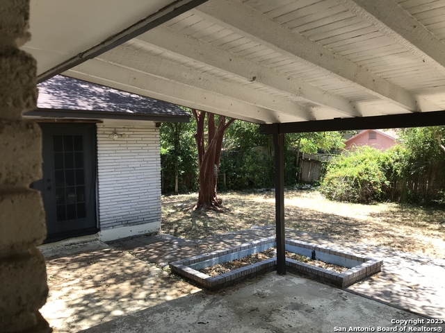 Listing photo id 20 for 3123 War Arrow