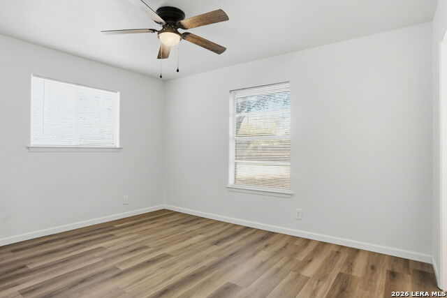 Image 18 of 26 For 9518 Brightview St