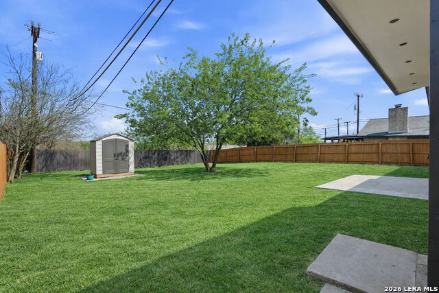 Image 24 of 26 For 9518 Brightview St