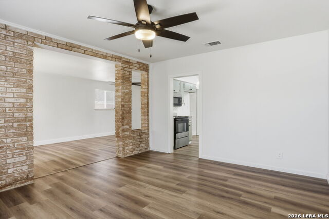 Image 7 of 26 For 9518 Brightview St