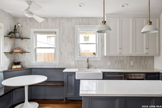 Listing photo id 16 for 110 Henderson St