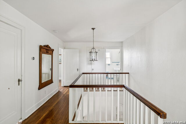 Listing photo id 23 for 110 Henderson St