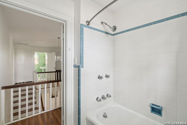 Listing photo id 25 for 110 Henderson St