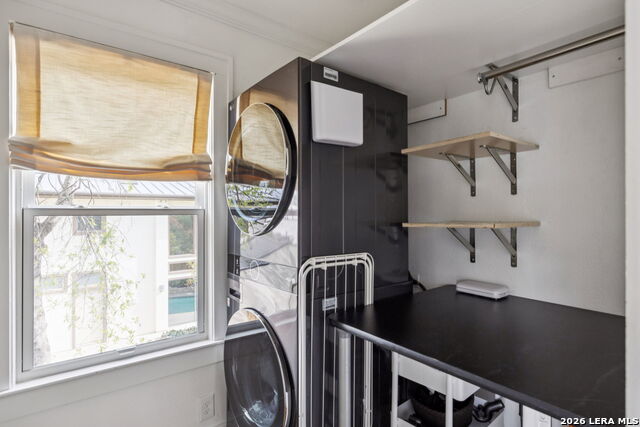 Listing photo id 33 for 110 Henderson St