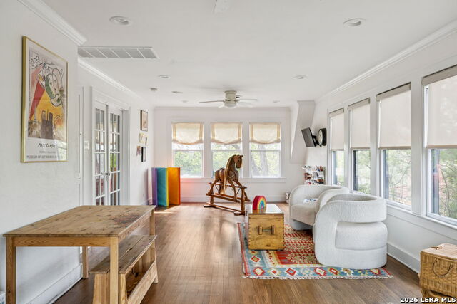 Listing photo id 36 for 110 Henderson St