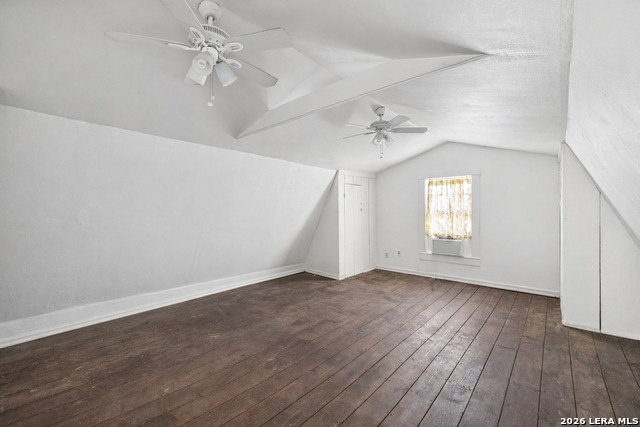 Listing photo id 44 for 110 Henderson St