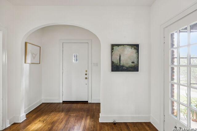 Listing photo id 6 for 110 Henderson St