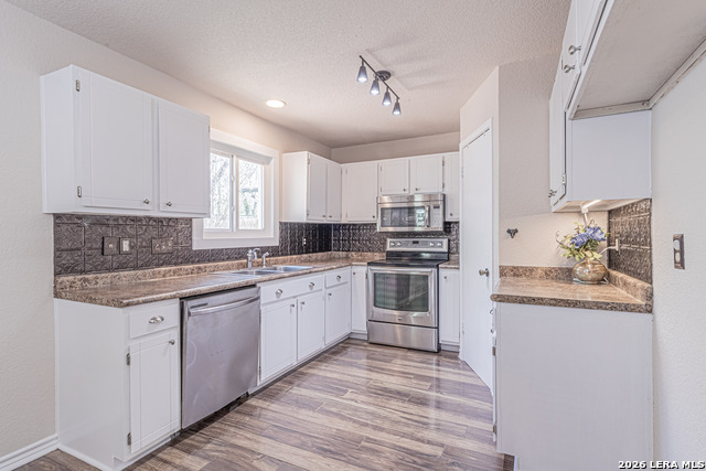 Image 9 of 24 For 3403 Stoney Country