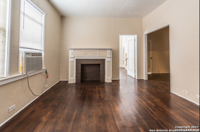 Image 4 of 6 For 329 Huisache  1,3