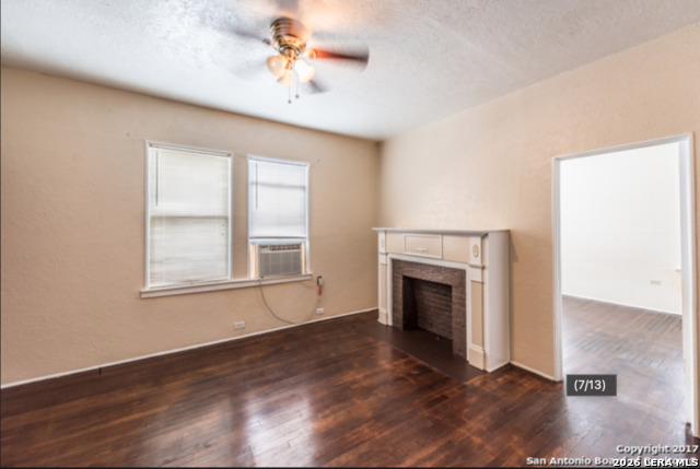 Image 5 of 6 For 329 Huisache  1,3