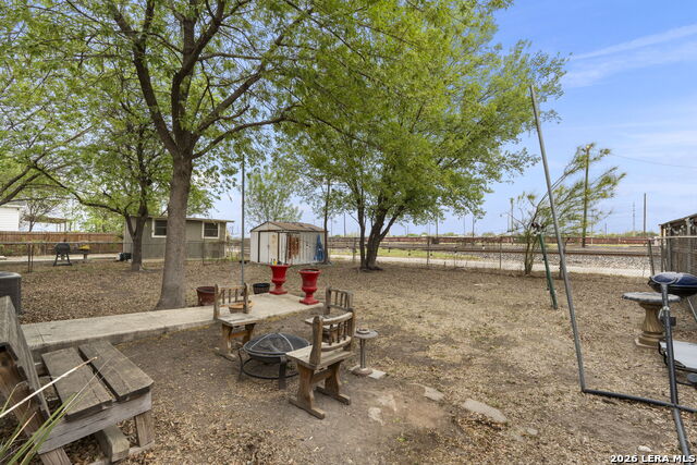 Image 19 of 23 For 320 Sharer  