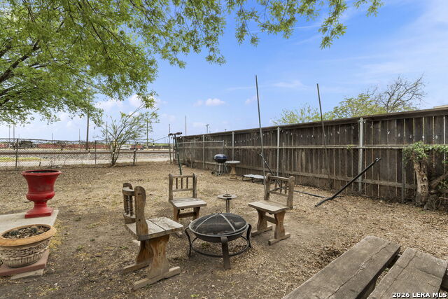 Image 20 of 23 For 320 Sharer  