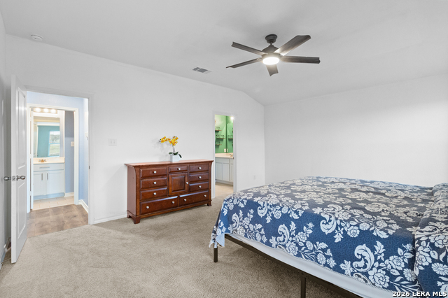 Listing photo id 10 for 13118 Cadenza Creek
