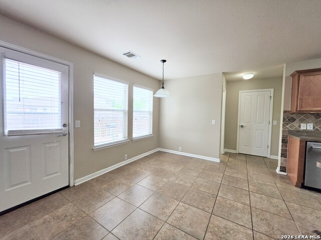 Image 5 of 27 For 914 Tisbury Parkway