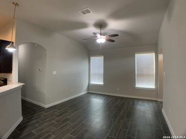 Image 3 of 20 For 354 Creekside Curve