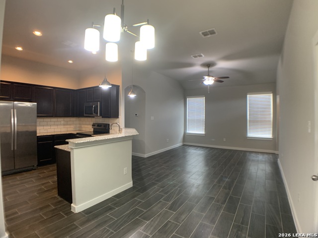 Image 4 of 20 For 354 Creekside Curve