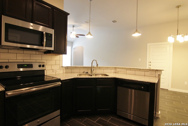 Image 8 of 20 For 354 Creekside Curve