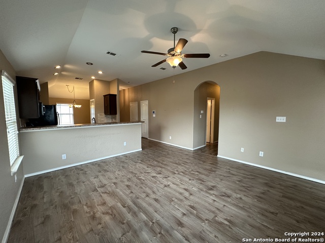 Image 6 of 18 For 3327 Candlemoon Dr