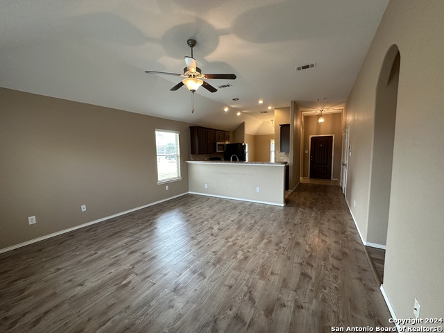 Image 7 of 18 For 3327 Candlemoon Dr