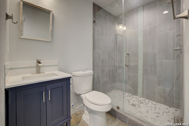 Image 15 of 23 For 569 Ledgeview