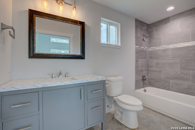 Image 9 of 23 For 569 Ledgeview