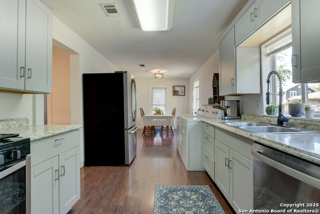 Image 15 of 19 For 1127 Nolan St.